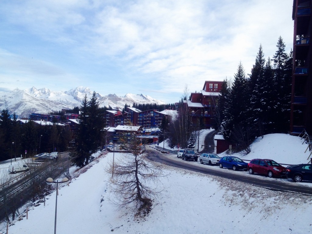 Stationement extérieur à la location aux Arcs 1800